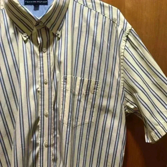 Tommy Hilfiger button collar size XL - Picture 2 of 9